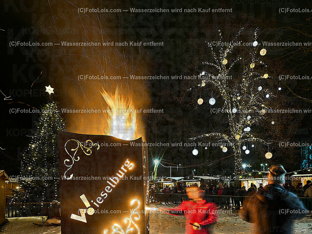 ALP9439_Wieselburger ADVENT_Wintersonnenwendfeuer | (C)FotoLois.com, Alois Spandl, Wieselburger Advent, Wintersonnenwendfeier mit Umzug durch die Stadt, Sonnenwendfeuer und Perchtenlauf mit Show im Schlosspark, Mitwirkung der Partnergemeinde EINBECK, Sa 17. Dezmber 2022.