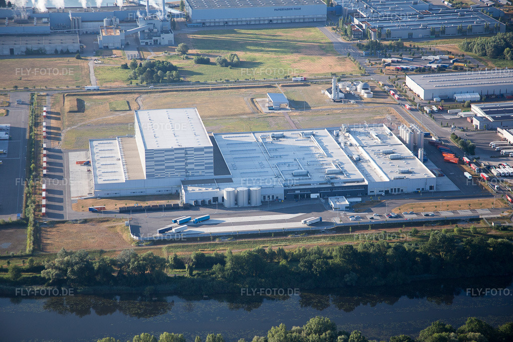 Luftbild: Wörth am Rhein, Industriegebiet Oberwald in Wörth am Rhein im Bundesland Rheinland-Pfalz in Deutschland. Foto: IMG_083802.jpg vom 26.07.2015 durch Werner Riehm/FLY-FOTO.de