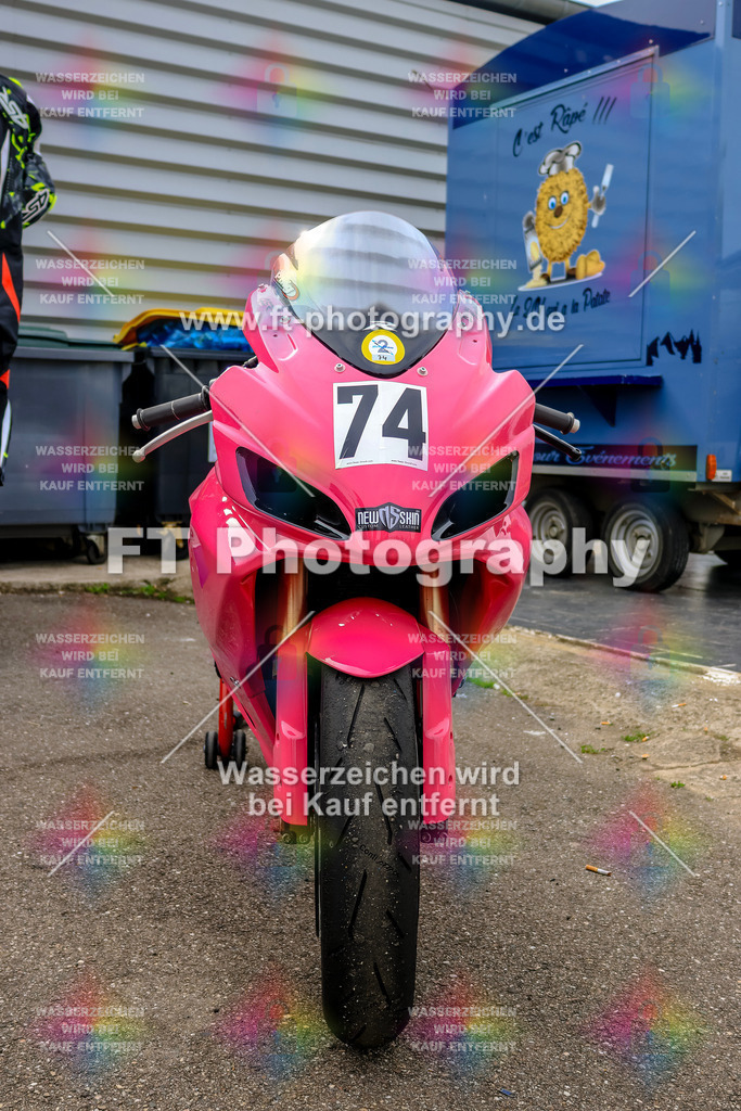 MotoTeam-1597 | Hier findet Ihr Bilder von Touristenfahrten auf der Nürburgring Nordschleife oder von anderen Veranstaltungen die ich besucht habe. Viel Spass beim Durch Schauen 