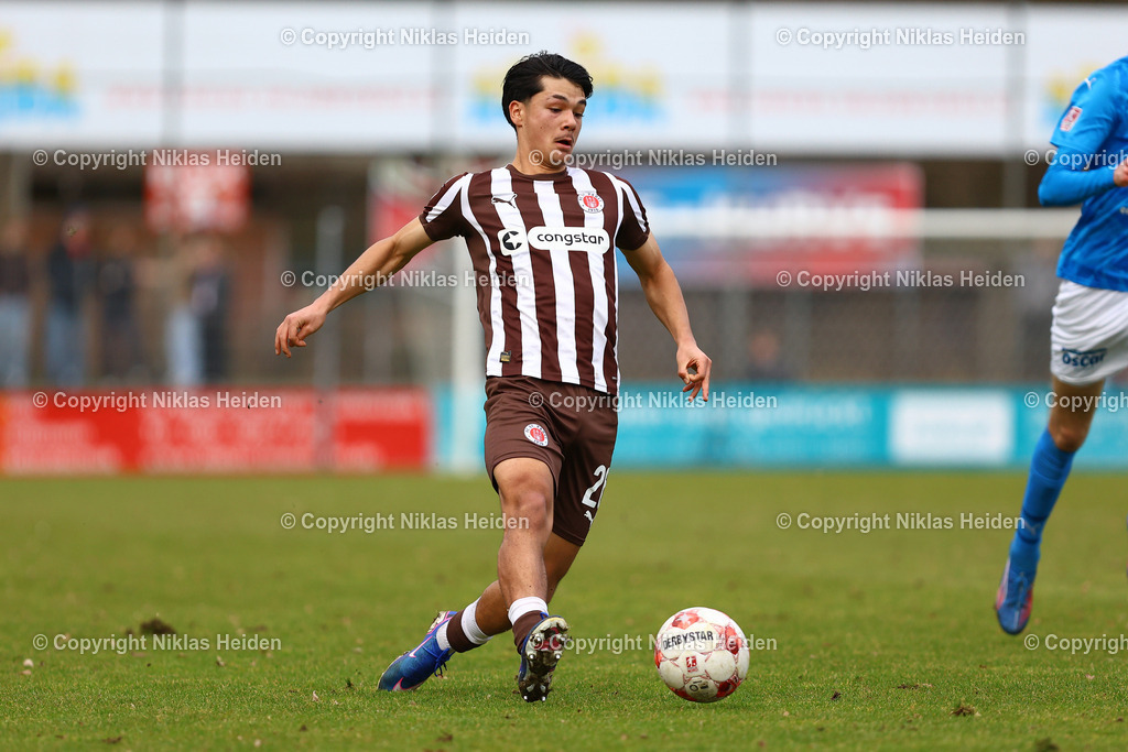 NH_FCStPauliU23_BWLohne_RegionalligaNord_01032026 | #28 Nick Schmidt (FC St. Pauli U23)Fußball I Herren I Regionalliga Nord I Saison 2025-2026 I 24. Spieltag I FC St. Pauli U23 - Blau-Weiß Lohne I 01.03.2026 I Edmund-Plambeck-Stadion