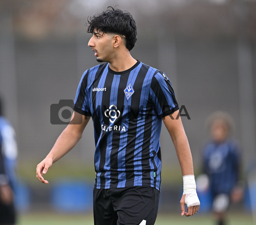 Fussball I Herren I Saison 2025-2026 I Bundesliga I 6. Spieltag I Eintracht Frankfurt - FC Bayern München  | MWMARA - Realisiert mit Pictrs.com