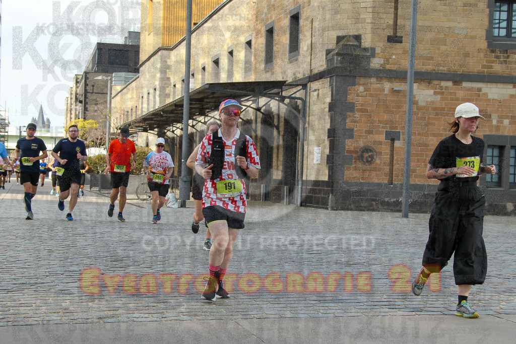 250920_1502_EV4_7916 | Sportfotografie im Rhein-Sieg Kreis, Köln, Bonn, NRW, Rheinland Pfalz, Hessen, etc. Unser Tätigkeitsfeld umfasst den Laufsport vom Volkslauf über den Marathon, Duathlon, Triathon bis zum Ultralauf wie Kölnpfad Ultra oder Schindertrail.