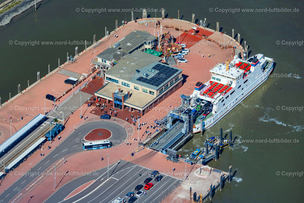 Norddeich_Fährhafen_Für_Norderney_ELS_7446050923 | NORDEN 05.09.2023 Fähr- Hafenanlagen an der Meeres- Küste der Nordsee mit dem Fährschiff Frisia 4 im Ortsteil Norddeich in Norden im Bundesland Niedersachsen, Deutschland. Weiterführende Informationen bei: Reederei Norden-Frisia AG,  Yachtzentrum Störtebeker GmbH. // Ferry port facilities on the sea coast of the North Sea with the ferry Frisia 4 in the district of Norddeich in Norden in the state of Lower Saxony, Germany. Further information at: Reederei Norden-Frisia AG,  Yachtzentrum Stoertebeker GmbH. Foto: Martin Elsen