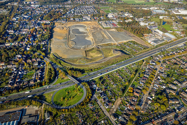 Recklinghausen241017193SER | Luftbild der ehemaligen Trabrennbahn Recklinghausen, an der Autobahn A2, mit nördlicher Tangente der Blitzkuhlenstraße, König-Ludwig, Recklinghausen, Ruhrgebiet, Nordrhein-Westfalen, Deutschland