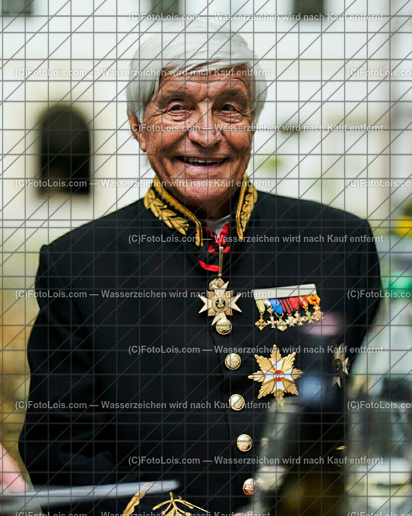 ALS2005_Jeanne de Ferrette_Architekt Hildebrand Walter | (C)FotoLois.com, Alois Spandl, 700stes Hochzeitsjubiläum - Albrecht II. mit Johanna von Pfirt in Thann (FR) im März 2024. Empfang des Organistionskommitees aus der Region Ferrette (Pfirt)/Thann aus dem Elsass mit Empfang durch die Stadtgemeinde und Bezirkshauptmannschaft Scheibbs im Schloss Scheibbs und anschließender Kranzniederlegung in der Kartausenkirche über der Krypta des Gründerehepaares durch Mitglieder des Templer Ordens, Fr 22. September 2023.