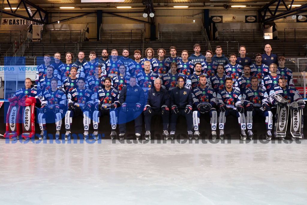 Deutsche Eishockey Liga (DEL): Iserlohn Roosters Teamshooting {date} -  | {headline}(Foto: Sebastian Sendlak / BOND) - Realisiert mit Pictrs.com