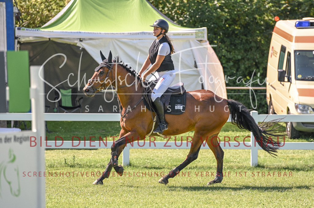 Schugtsche-Düren.2024-06.Stilspringprf.A_-91 | Schugtsche Fotografie - Realisiert mit Pictrs.com