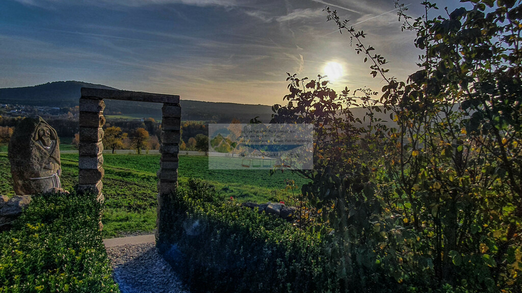 Sonnenuntergang an der Andreas Kapelle im Herbst | Impressionen rund um Hochfranken - Frankenwald - Fichtelgebirge - Realisiert mit Pictrs.com
