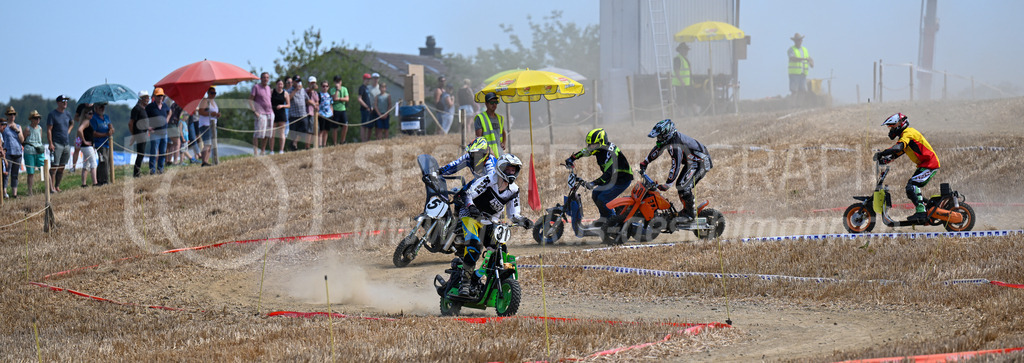 Motortrotti-Rennen Buch am Irchel - 19. August 2023 | Motortrotti-Rennen Buch am Irchel
Buch am Irchel, Kt. Zürich
Bild: Sportfotografie Markus Aeschimann | www.markus-aeschimann.ch - Realisiert mit Pictrs.com