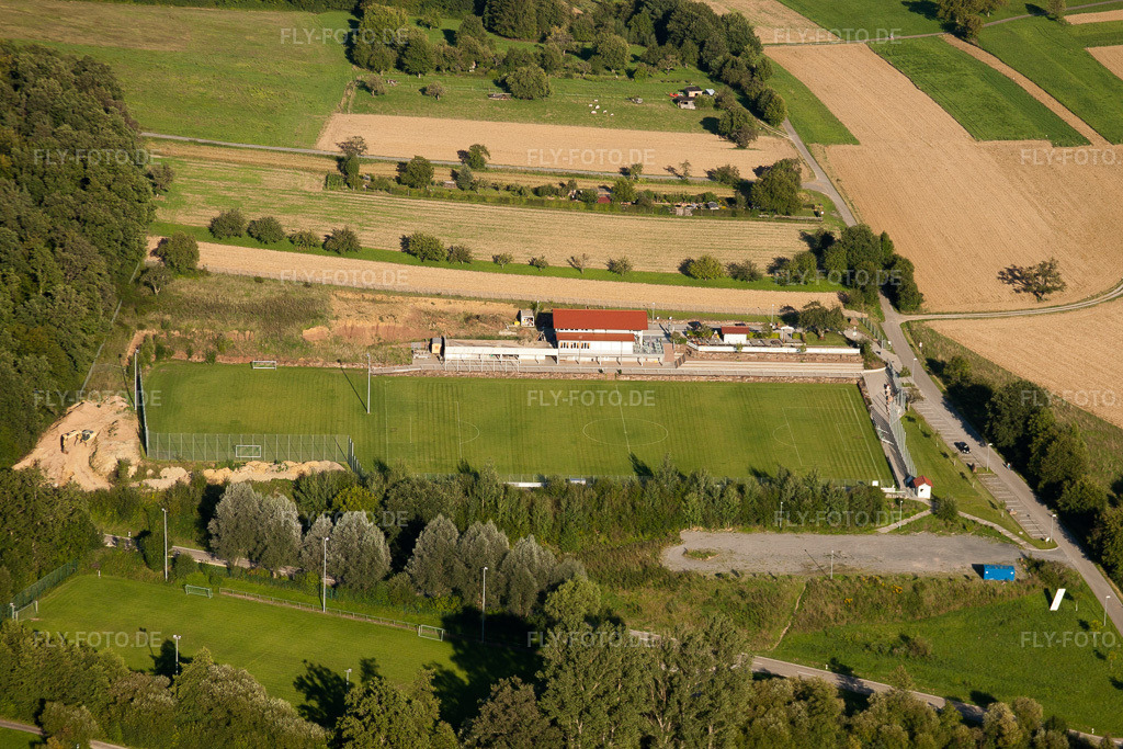 Luftbild: Auerbach, Pneuhage Stadion im Ortsteil Auerbach in Karlsbad im Bundesland Baden-Württemberg in Deutschland. Foto: IMG_32400.jpg vom 21.08.2010 durch Werner Riehm/FLY-FOTO.de