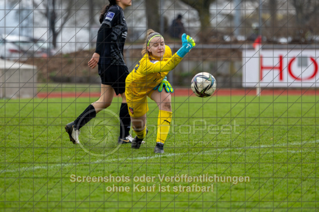 20250329_153407_0597 | #,1.FC Donzdorf (schwarz) vs. 1.FC Heidenheim (rot), Fussball, EnBW-Oberliga B -Juniorinnen, 18. Spieltag, Saison 2024/2025, Rasenplatz, Lautertal Stadion, Süßener Straße 16, 73072 Donzdorf, 29.03.2025 - 14:00 Uhr,Foto: PhotoPeet-Sportfotografie/Peter Harich