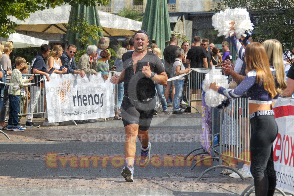 250824_1254_EV4_9656 | Sportfotografie im Rhein-Sieg Kreis, Köln, Bonn, NRW, Rheinland Pfalz, Hessen, etc. Unser Tätigkeitsfeld umfasst den Laufsport vom Volkslauf über den Marathon, Duathlon, Triathon bis zum Ultralauf wie Kölnpfad Ultra oder Schindertrail.