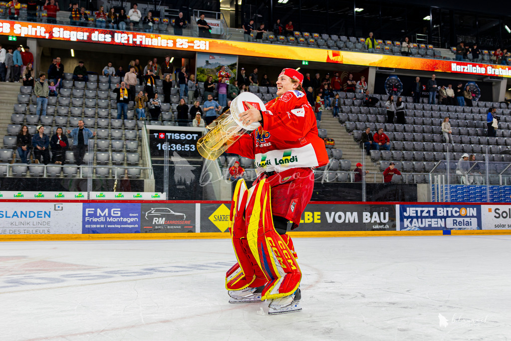 U21 Elit_EHCB vs GCK Lions _5-223 | Sportbilder, Sportfotograf, Hochzeits- und Eventfotografin, Flugshows, Portraits und Tiershooting, Aviation, Downhill, Nationalleague, Swissleague, International