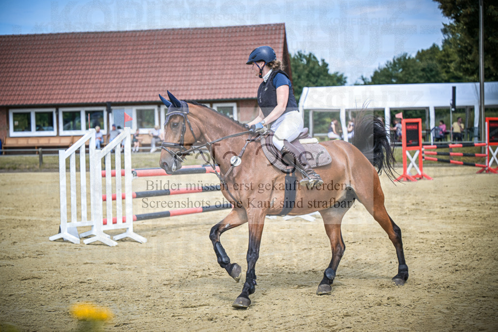 DOS_9477 | Entdecke hochwertige Reitturnierfotos von Foto Oger. Professionell, emotional und authentisch – jetzt Lieblingsmomente im Shop bestellen.Deutschlandweite Turnierfotografie. - Realisiert mit Pictrs.com