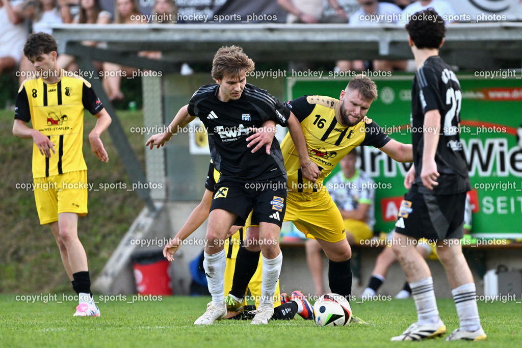SV Arnoldstein vs. URC Thal Assling | #8 Arnes Sacic SV Arnoldstein, #13 Fabian Ortner SV Arnoldstein, #7 Florian Michael Huber Thal Assling, #16 Luka Tolic SV Arnoldstein,  SV Arnoldstein vs. URC Thal Assling, SV Arnoldstein vs. URC Thal Assling am 09.08.2025 in Arnoldstein (Waldparkstadion Arnoldstein), Austria, (Photo by Bernd Stefan)