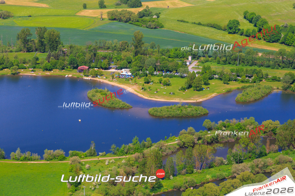 Die Luftaufnahme der Stadt Michelau in Oberfranken wurde vom UL-Flugzeug heraus erstellt ( keine Drohne )- hohe Auflösung für beste Qualität