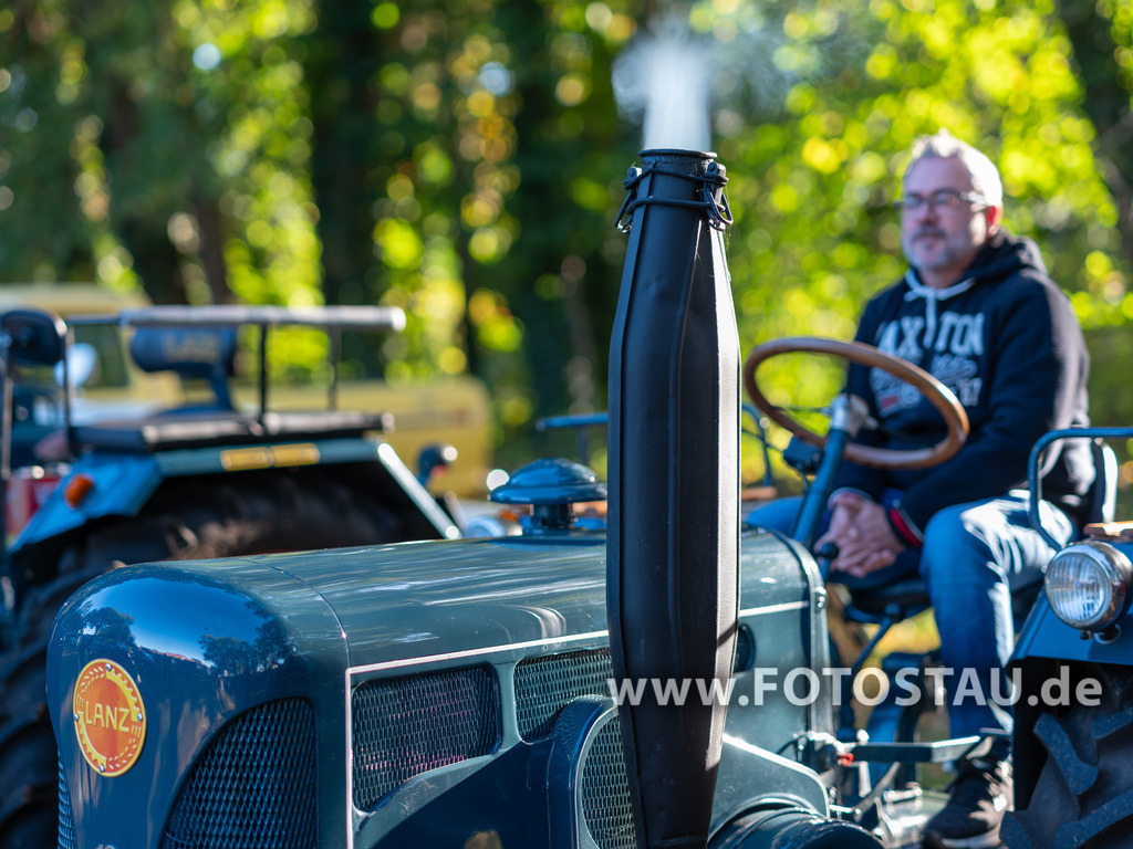 20251018-00174 | Syke Barrien 2025 Oldtimer Treffen - Realisiert mit Pictrs.com
