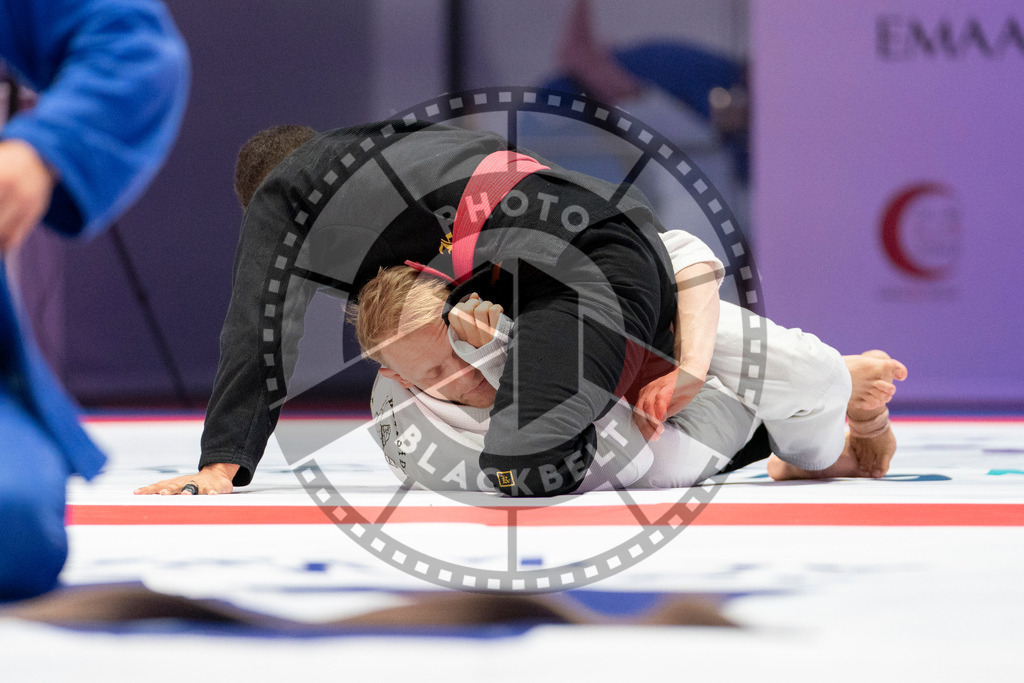 20231109PBB5695 | Fighters compete during the AJP World Professional Championship in the Mubadala Arena in Abu Dhabi, Arab United Emirates, on November 9, 2023.