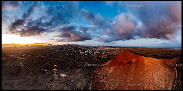 1x2Vulkan | mono-pics - Realisiert mit Pictrs.com