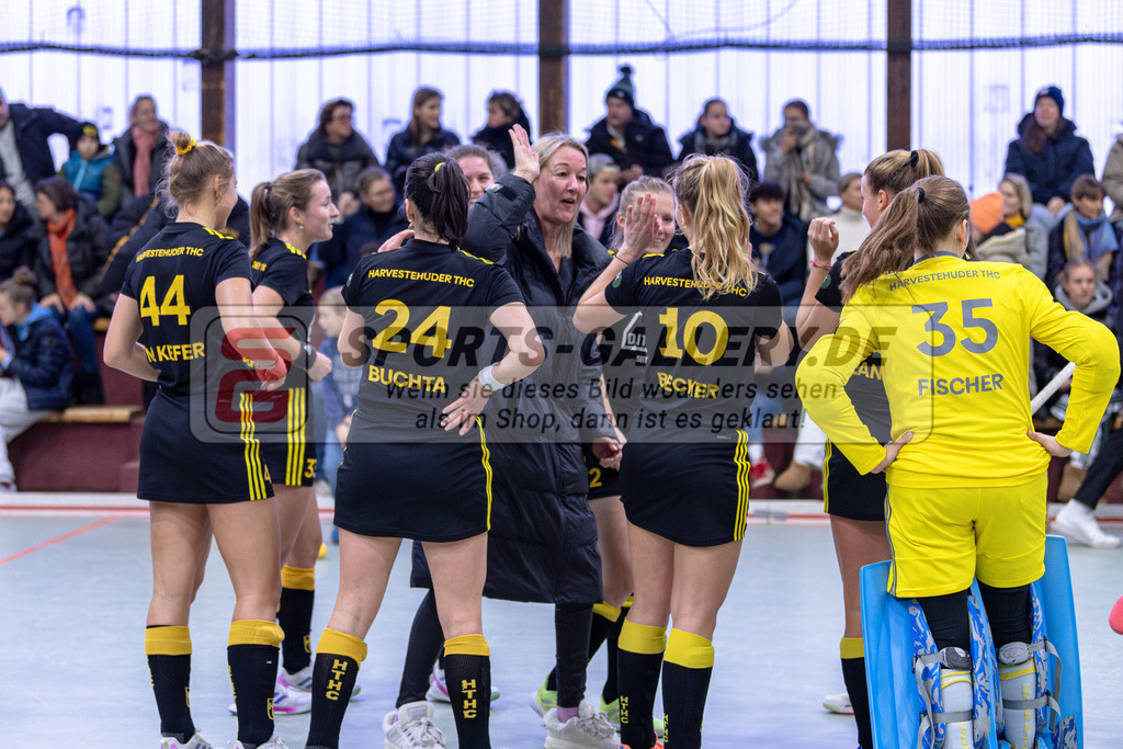 SM_2025-01-12_wD5_-136 | 1.Bundesliga Hallenhockey  (W) UHC - HTHC / 2:3 (2:1)