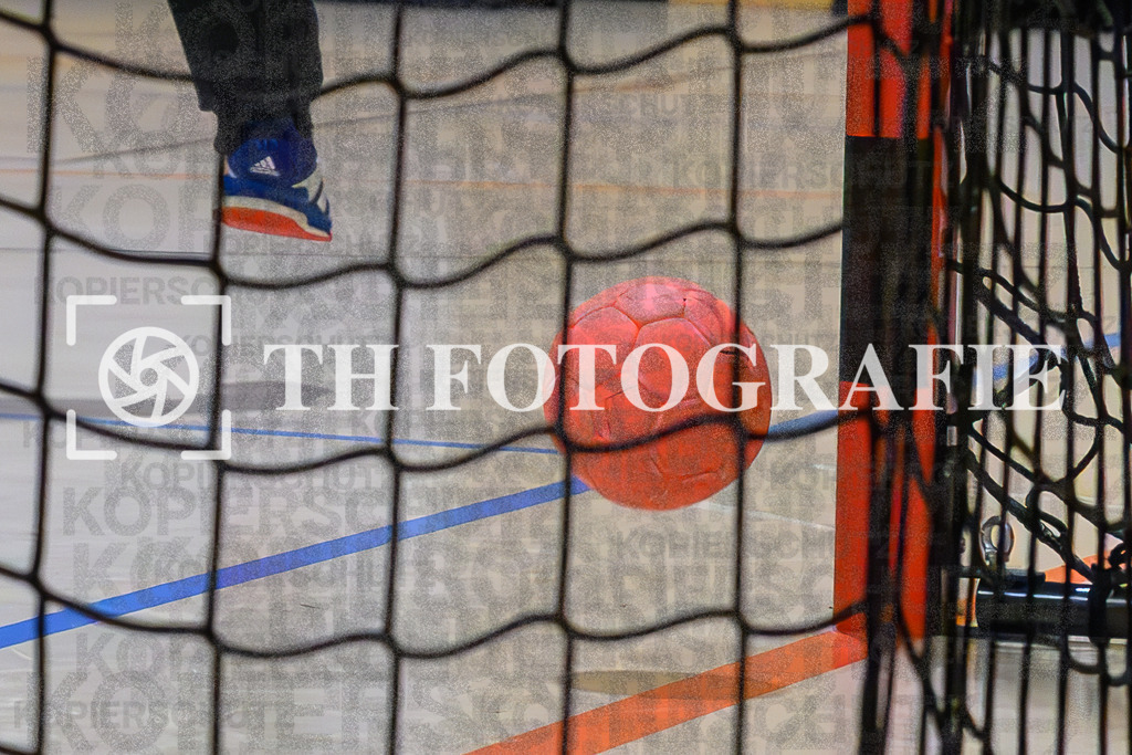 GER, SG Maulburg/Steinen - HSV Schopfheim, Handball, Landesliga, 4. Spieltag, Saison 2023/2024, 14.10.2023 | Ball kurz vor der Torlinie

GER, SG Maulburg/Steinen - HSV Schopfheim, Handball, Landesliga, 4. Spieltag, Saison 2023/2024, 14.10.2023

Foto: TH Fotografie/Thomas Hess