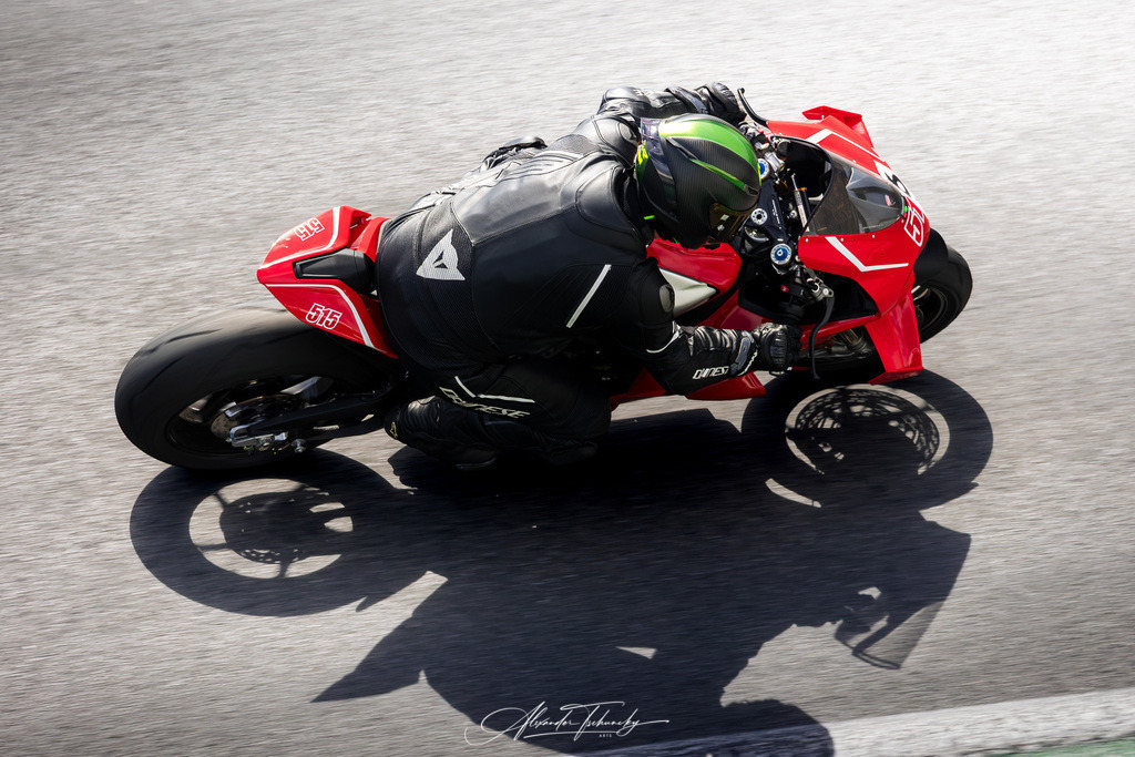 Ducati Trackday Hockenheimring 2026 | Entdecken Sie die faszinierende Welt von Alexander Tschuncky Arts: Kreative Fotografie, atemberaubende Automobilkunst und hochwertiger Bilderdruck. Lassen Sie sich inspirieren! - Realisiert mit Pictrs.com