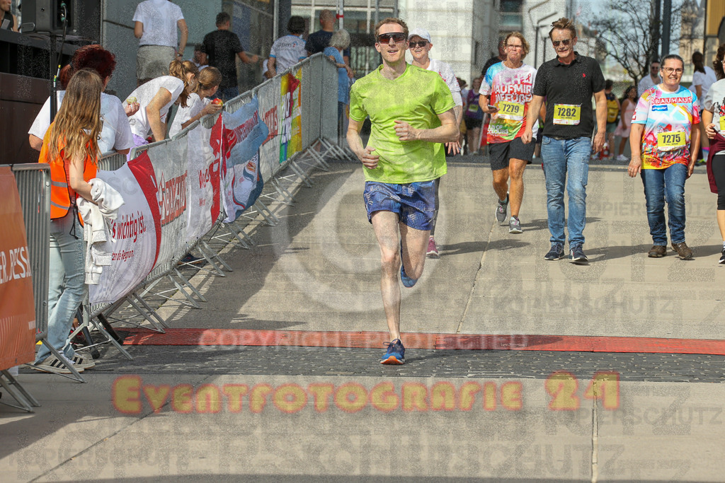 250920_1349_EX1_6777 | Sportfotografie im Rhein-Sieg Kreis, Köln, Bonn, NRW, Rheinland Pfalz, Hessen, etc. Unser Tätigkeitsfeld umfasst den Laufsport vom Volkslauf über den Marathon, Duathlon, Triathon bis zum Ultralauf wie Kölnpfad Ultra oder Schindertrail.