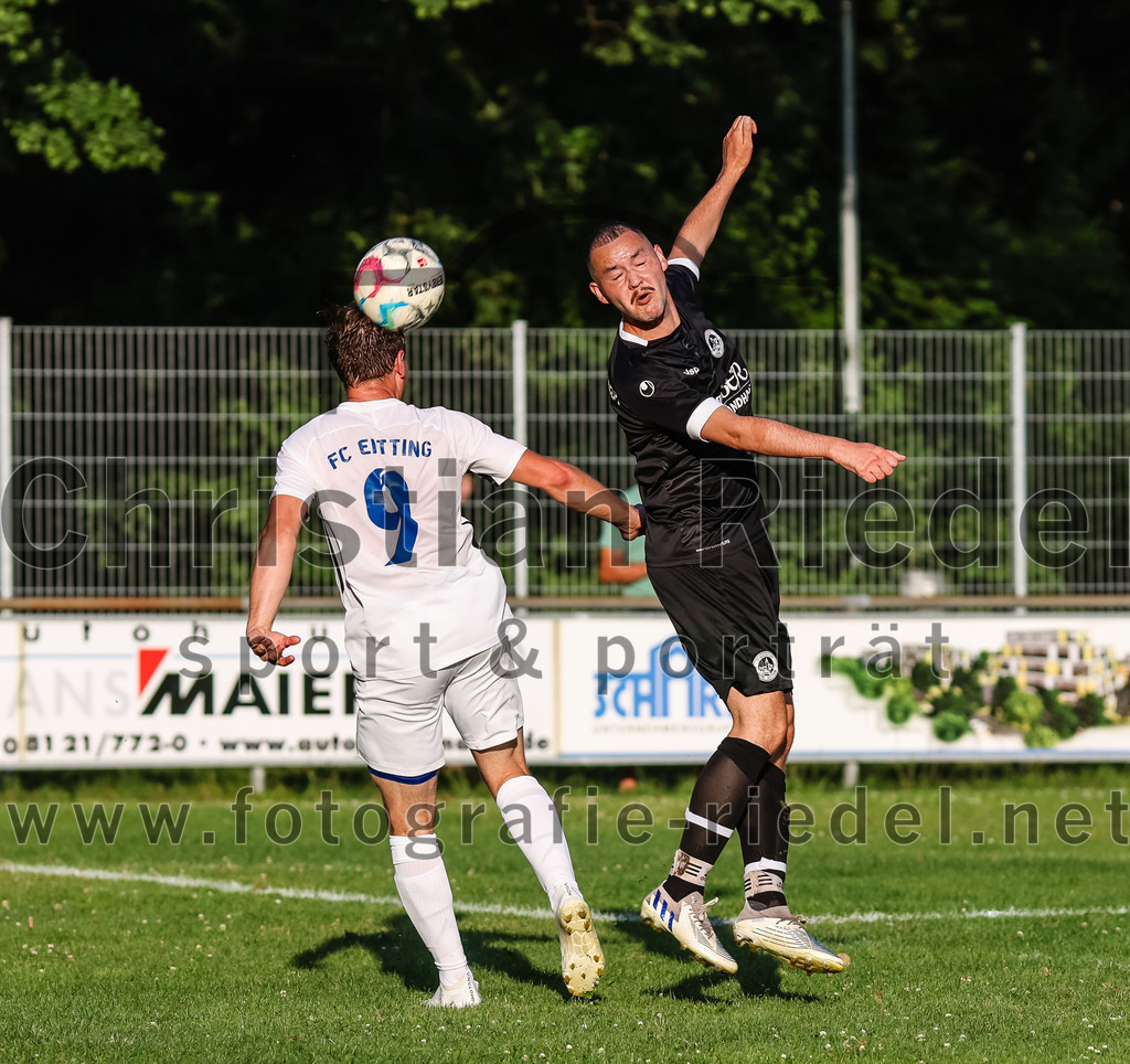 2023-07-18_084_FC_Herzogstadt_gegen_FC_Eitting | Erding, Deutschland, 18.07.2023:
Fußball, TOTO Pokal 2023 / 2024, 1. Spieltag, FC Herzogstadt gegen FC Eitting, Endergebnis: 2:4 n.E.

Benedikt Beierl (FC Eitting, #9), Maximilian Niedermair (FC Herzogstadt, #15)

Foto: Christian Riedel / fotografie-riedel.net