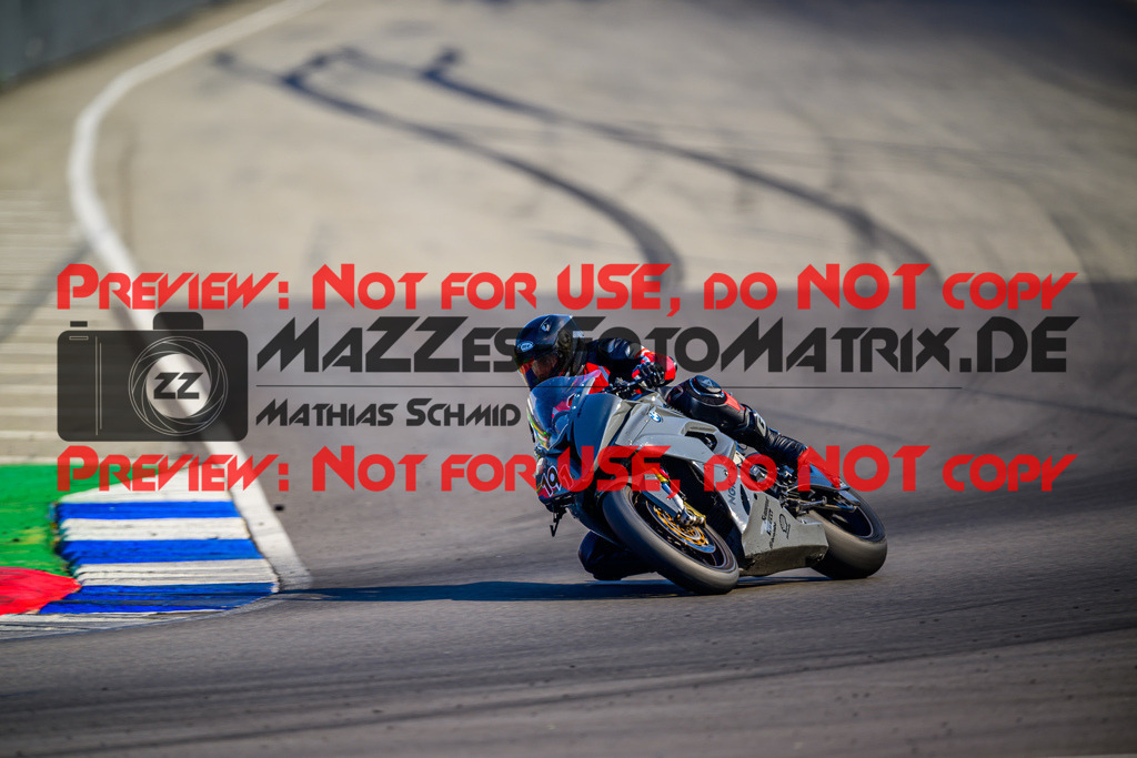 MaZZes_Fotomatrix_20250816_6007705_6963-2 | SBK