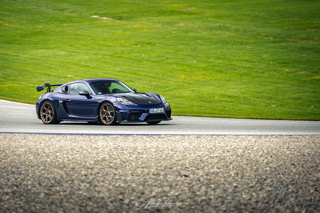 R6PZ1746 _Alexander Tschuncky | Entdecken Sie die faszinierende Welt von Alexander Tschuncky Arts: Kreative Fotografie, atemberaubende Automobilkunst und hochwertiger Bilderdruck. Lassen Sie sich inspirieren! - Realisiert mit Pictrs.com
