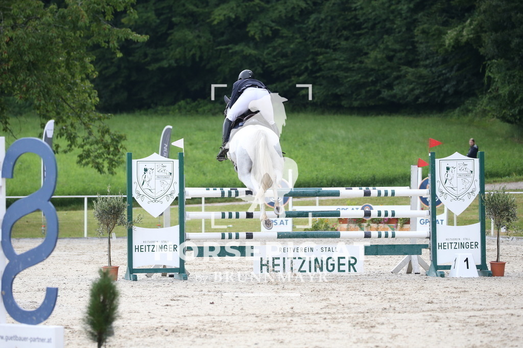 DL2Q2781 | Willkommen bei Brunnmayr - Design & Fotografie – Ihrem Spezialisten für Reitturniere und Pferdeveranstaltungen in Oberösterreich, Salzburg und Bayern! Seit über 17 Jahren sind wir leidenschaftlich dabei.