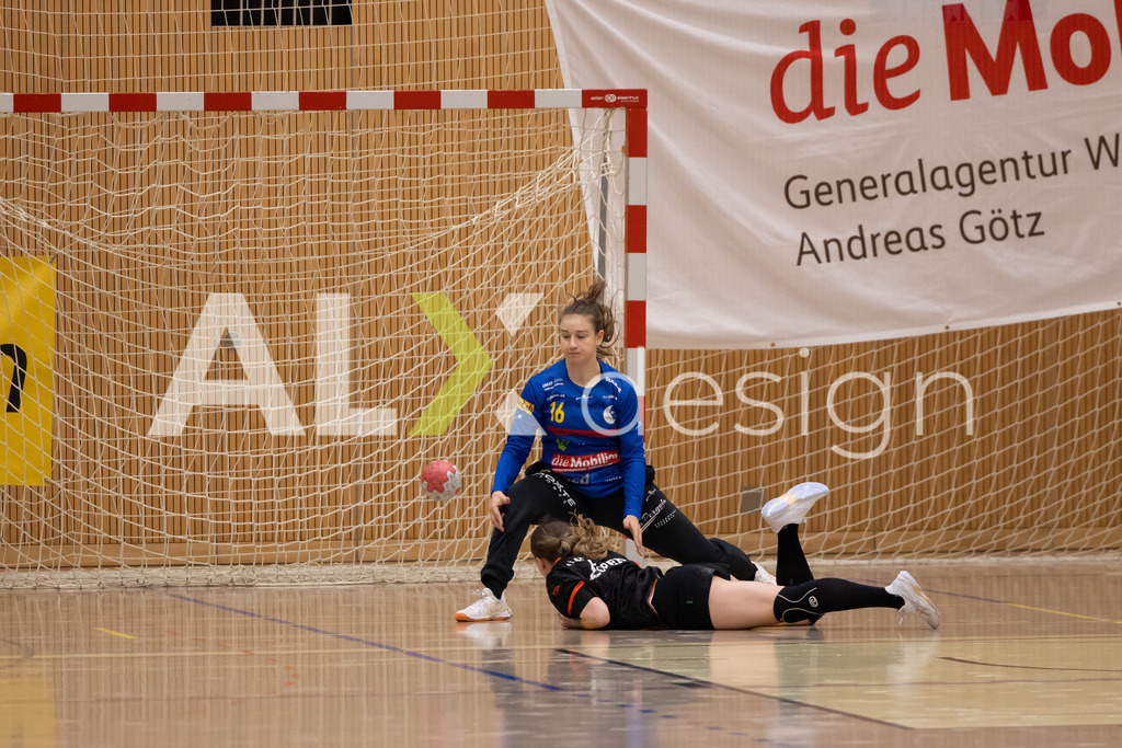 Handball I Frauen I Saison 2025-2026 I Handball Swiss Premium League 1 | Women I Round 5 I  Yellow Winterthur - GC Amicitia Zürich I 15.03.2026 | 16 Micaela Stüdemann von Ehrenstein (CH) (Yellow Winterthur) – Torhüterin  //  5 Leonie Aellen (CH) (GC Amicitia Zürich) – Kreisläuferin - Realisiert mit Pictrs.com