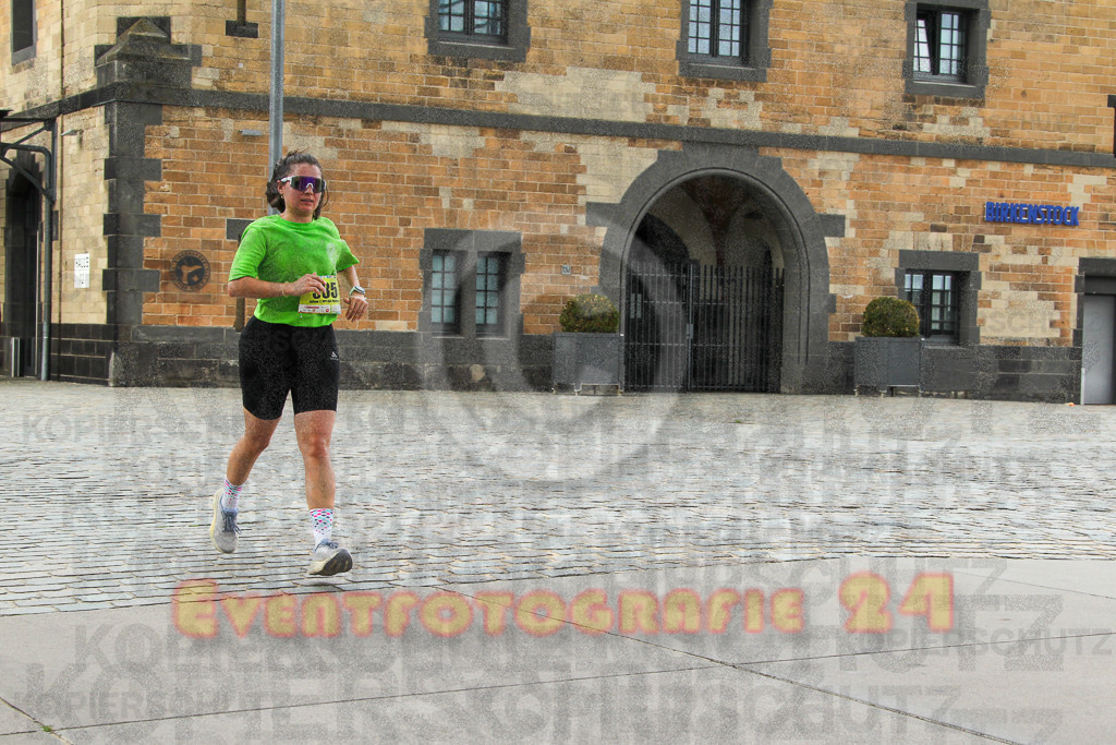 250920_1530_EV4_8975 | Sportfotografie im Rhein-Sieg Kreis, Köln, Bonn, NRW, Rheinland Pfalz, Hessen, etc. Unser Tätigkeitsfeld umfasst den Laufsport vom Volkslauf über den Marathon, Duathlon, Triathon bis zum Ultralauf wie Kölnpfad Ultra oder Schindertrail.