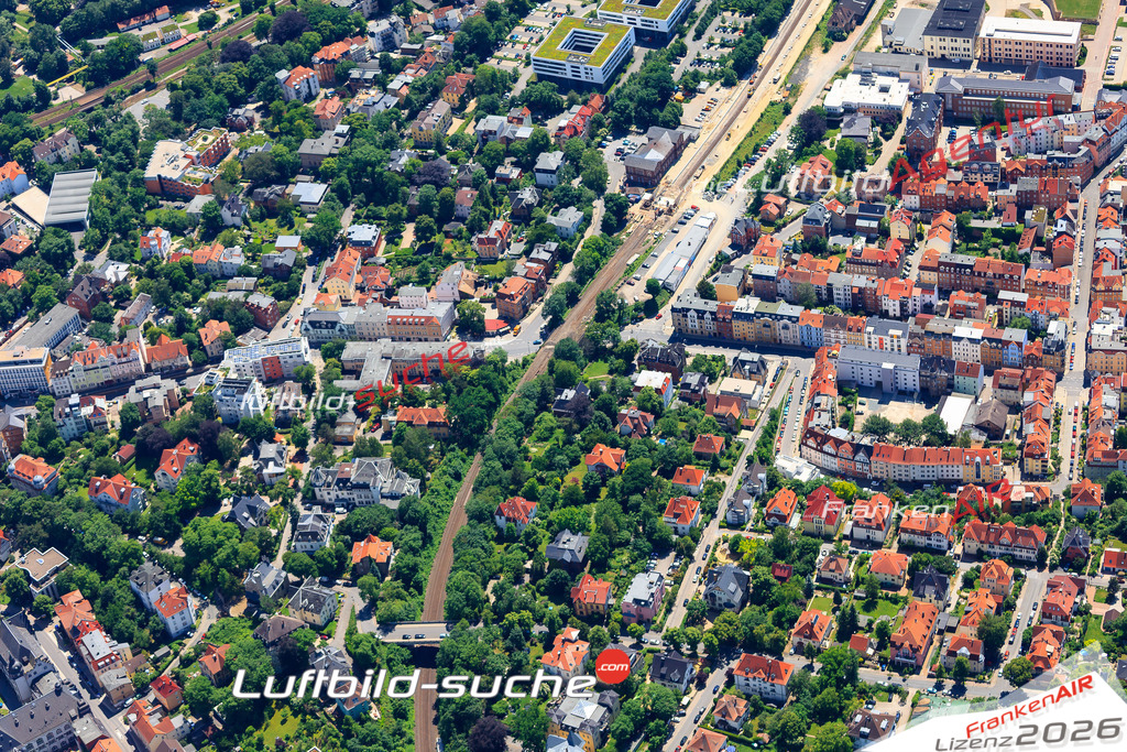 Die Luftaufnahme der Stadt Jena wurde vom UL-Flugzeug heraus erstellt ( keine Drohne )- hohe Auflösung für beste Qualität