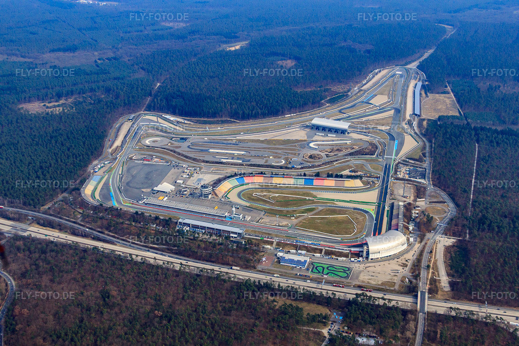 Luftbild: Hockenheimring Baden-Württemberg Motodrom in Hockenheim im Bundesland Baden-Württemberg in Deutschland. Foto: IMG_37836.jpg vom 12.03.2011 durch Werner Riehm/FLY-FOTO.dehockenheimring.de