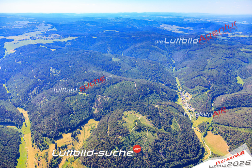 Die Luftaufnahme der Stadt Probstzella wurde vom UL-Flugzeug heraus erstellt ( keine Drohne )- hohe Auflösung für beste Qualität