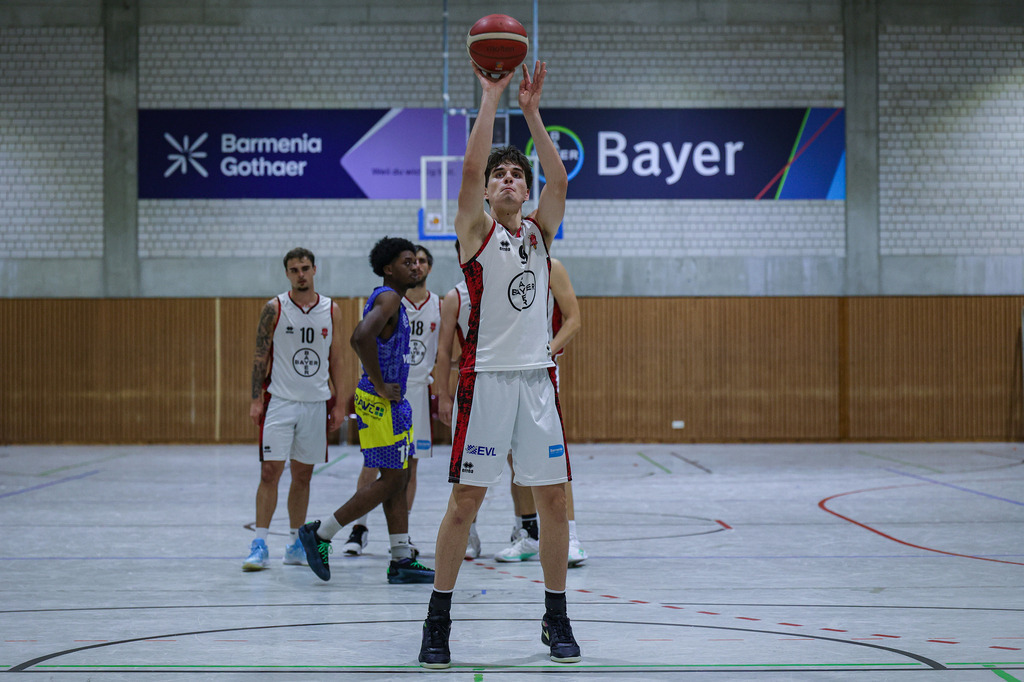 Regio BAYER GIANTS vs SV Haspe 70-62 | Fotos von Basketballspielen aus dem Raum NRW fotografiert von Gero Mueller-Laschet und Daniel Schaefer - Realisiert mit Pictrs.com