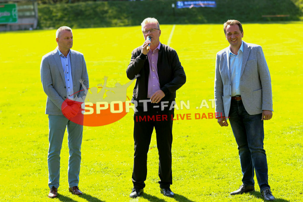 AUSTRIA U15 - MEXICO U15 | Reinhard Antolitsch, Günter Leikam, Karl Zußner ; AUSTRIA U15 - MEXICO U15 am 29.04.2022 in Arnoldstein
(Sportplatz), AUSTRIA, (Photo by Ernst Krawagner sport-fan.at) - Realisiert mit Pictrs.com