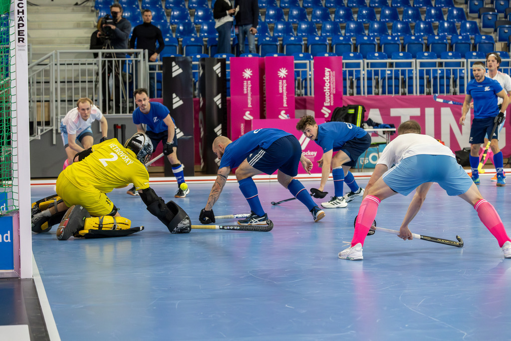 Hallenhockey-Länderspiel Deutschland gegen Tschechien im SNP-Dome in Heidelberg. Das Spiel war das letzte Testspiel vor der am nächsten Tag beginnenden Hallenhockey-EM | Hallenhockey-Länderspiel Deutschland gegen Tschechien im SNP-Dome in Heidelberg. Das Spiel war das letzte Testspiel vor der am nächsten Tag beginnenden Hallenhockey-EM - Realisiert mit Pictrs.com