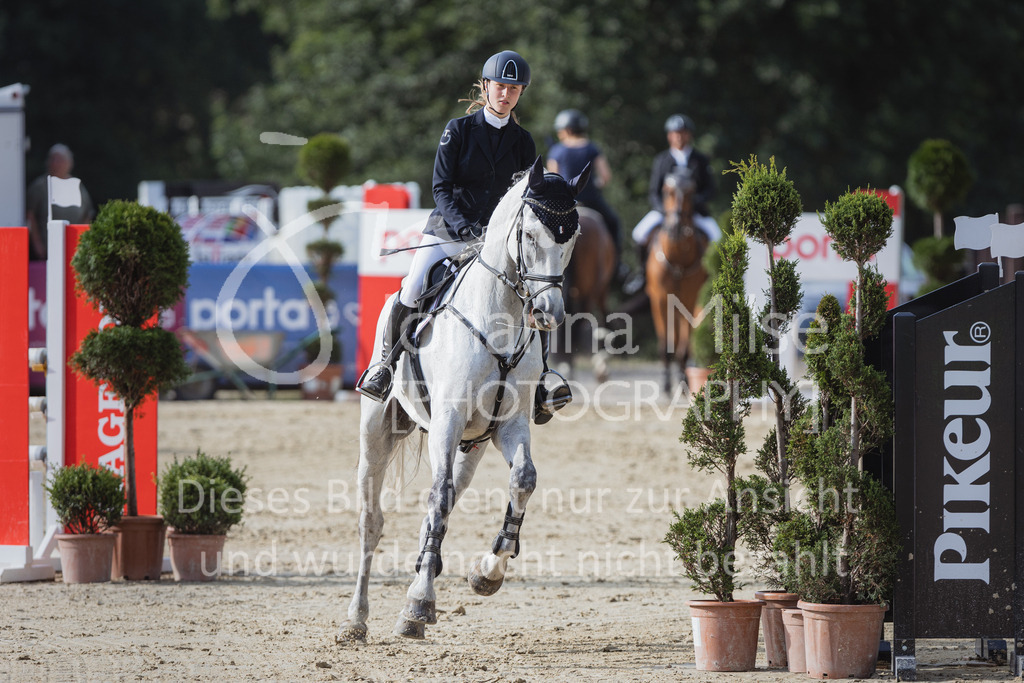 220728_BHO_ST_M1-Spr_1-633 | Deine schönsten Turniermomente als professionelle Fotos! Entdecke hochwertige Pferdesport-Fotografie im Online-Shop. Jetzt Fotos finden & bestellen!