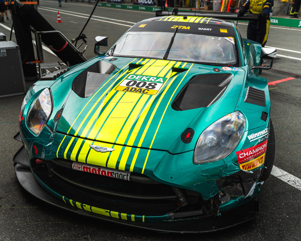 TXO06705 | Exklusive Motorsport-Fotografie aus Leipzig von TXO Media – für Rennfahrer, Teams & Sponsoren. Sausemuth liefert starke Bilder, die Emotion zeigen. Jetzt buchen & glänzen! - Realisiert mit Pictrs.com