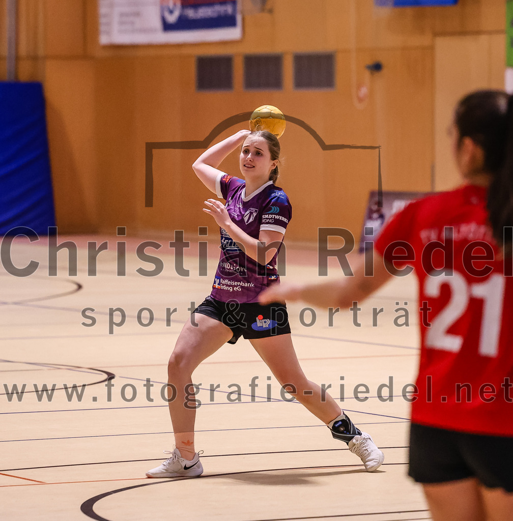 2025-01-18_038_SpVgg_Altenerding_gegen_TV_Altoetting | Erding, Deutschland, 18.01.2025:Handball, Bezirksoberliga Frauen Altbayern 2024 / 2024, 11. Spieltag, SpVgg Altenerding gegen TV Altötting, Endergebnis: 19:24Marlene Mittermeier (SpVgg Altenerding, #6)Foto: Christian Riedel / fotografie-riedel.net