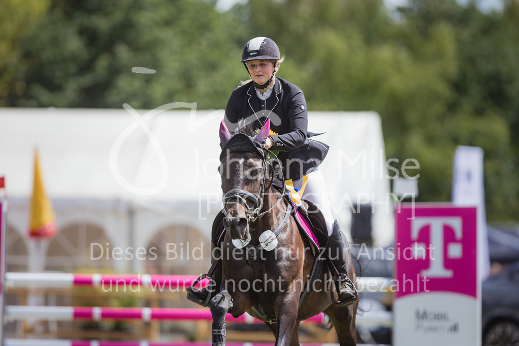 220716_LC_Punkte-L1-228 | Deine schönsten Turniermomente als professionelle Fotos! Entdecke hochwertige Pferdesport-Fotografie im Online-Shop. Jetzt Fotos finden & bestellen!