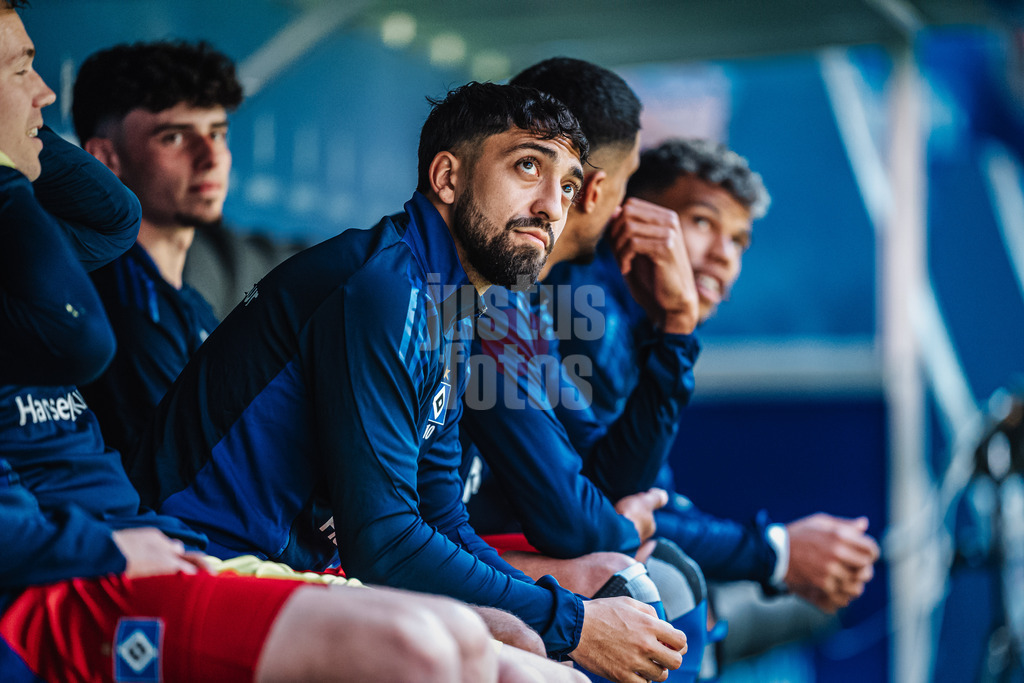 Fußball | Männer | Saison 2024/2025 | 2. Fußball-Bundesliga | 31. Spieltag | Hamburger SV vs. Karlsruher SC | 27.04.2025 | Immanuel Pherai (#10, HSV) startet auf der Ersatzbank