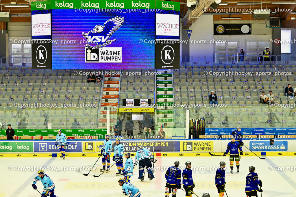 EC IDM Wärmepumpen VSV vs. HC Falkensteiner Pustertal | Tribühne Stadthalle Villach, EC IDM Wärmepumpen VSV vs. HC Falkensteiner Pustertal, EC IDM Wärmepumpen VSV vs. HC Falkensteiner Pustertal am 21.09.2025 in Villach (Stadthalle Villach), Austria, (Photo by Bernd Stefan)