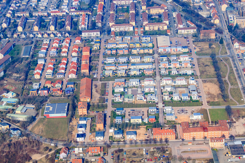 Luftbild: Quartier Vauban, Charles-de-Gaulle-Straße in Landau in der Pfalz im Bundesland Rheinland-Pfalz in Deutschland. Foto: IMG_37718.jpg vom 05.03.2011 durch Werner Riehm/FLY-FOTO.de