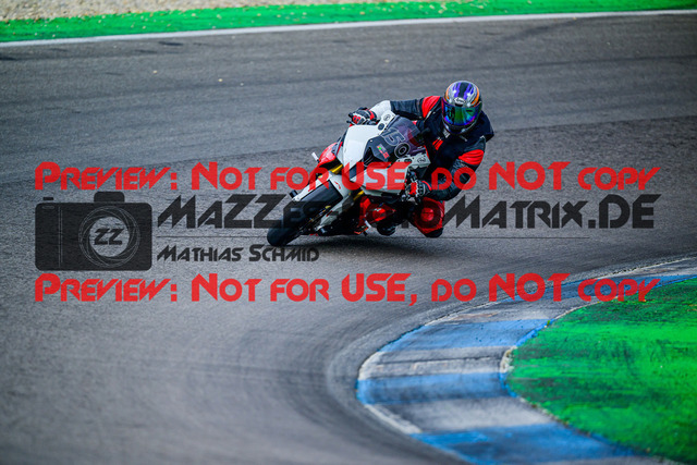 MaZZes_FotoMatrix_240614_6007705_2-272 | ROT