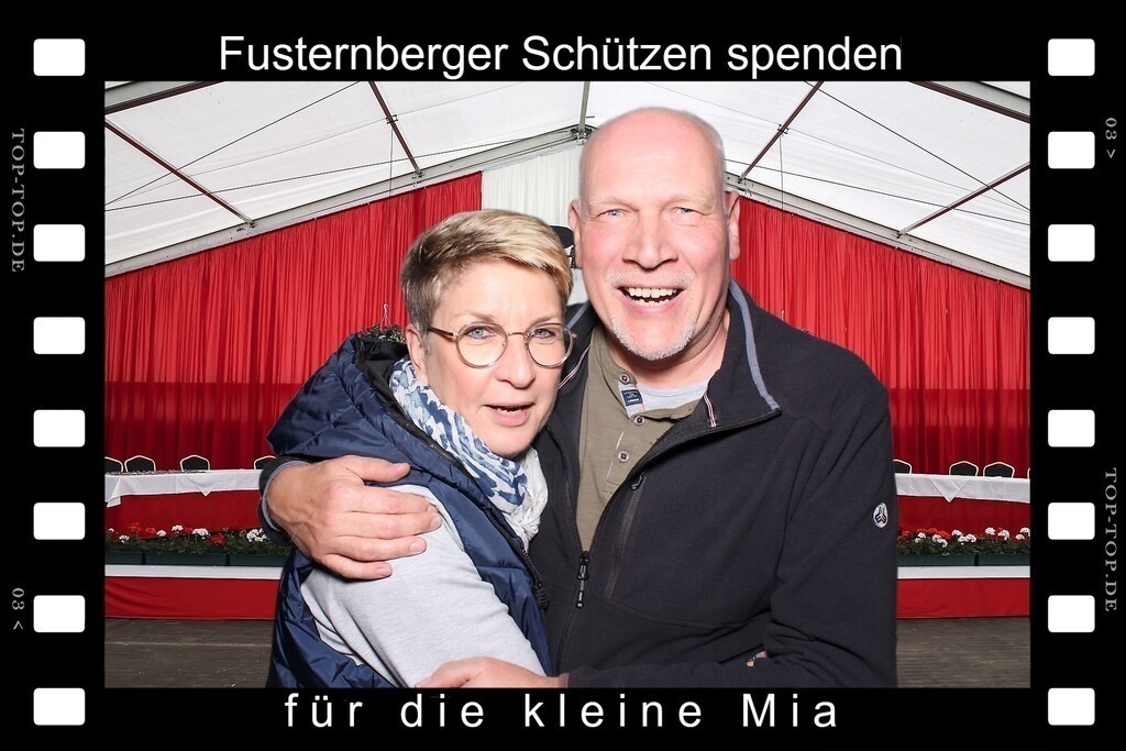 top-top.de 240928-071 | Foto, Video, Fotografie, Videografie, Fotobox, DJ, Discjockey, Musik, Musikbox, Veranstaltung, Photobooth, Amazon, Ebay, Buchtipp, Bestseller, Autor, Verlag, Buch, Wesel, Hamminkeln, NRW, Dinslaken, Rees, Drohne, Hochzeit, Party, Fotobox, Wesel, Fotograf