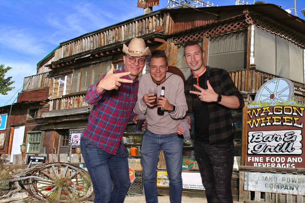 top-top.de-251025-0110 | Foto, Video, Fotografie, Videografie, Fotobox, DJ, Discjockey, Musik, Musikbox, Veranstaltung, Photobooth, Amazon, Ebay, Buchtipp, Bestseller, Autor, Verlag, Buch, Wesel, Hamminkeln, NRW, Dinslaken, Rees, Drohne, Hochzeit, Party, Fotobox, Wesel, Fotograf