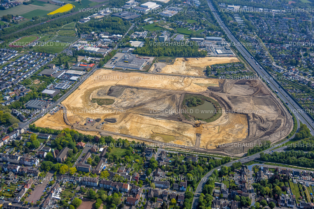Recklinghausen220500918 | Luftbild der ehemaligen Trabrennbahn Recklinghausen, an der Autobahn A2, mit nördlicher Tangente der Blitzkuhlenstraße,  König-Ludwig, Recklinghausen, Ruhrgebiet, Nordrhein-Westfalen, Deutschland